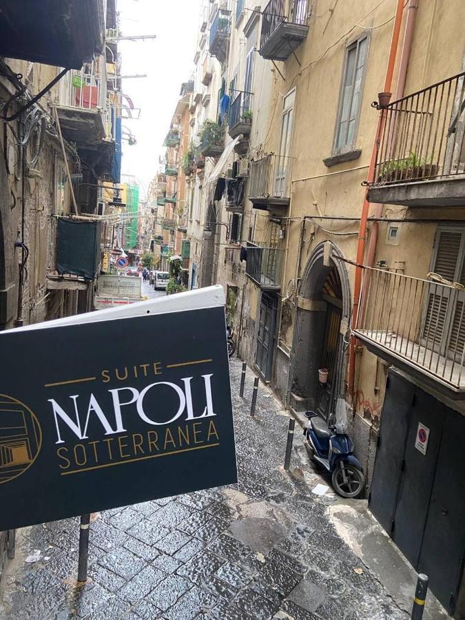 Suite Napoli Sotterranea Con Vasca Idromassaggio Nápoles Exterior foto